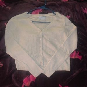 Long sleeve v neck with button
